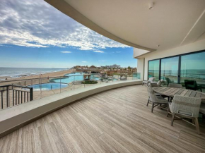3BR Ground Floor Condo with Direct Pool Access